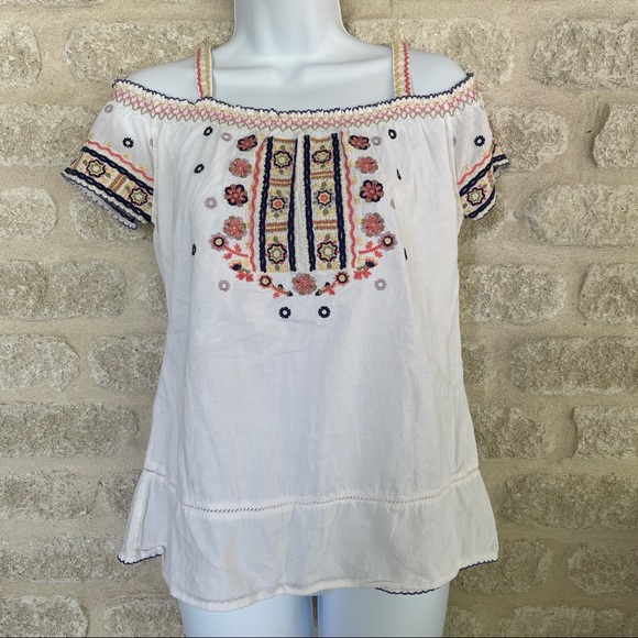 Miss Me embroidered white off shoulder top M - Picture 1 of 6